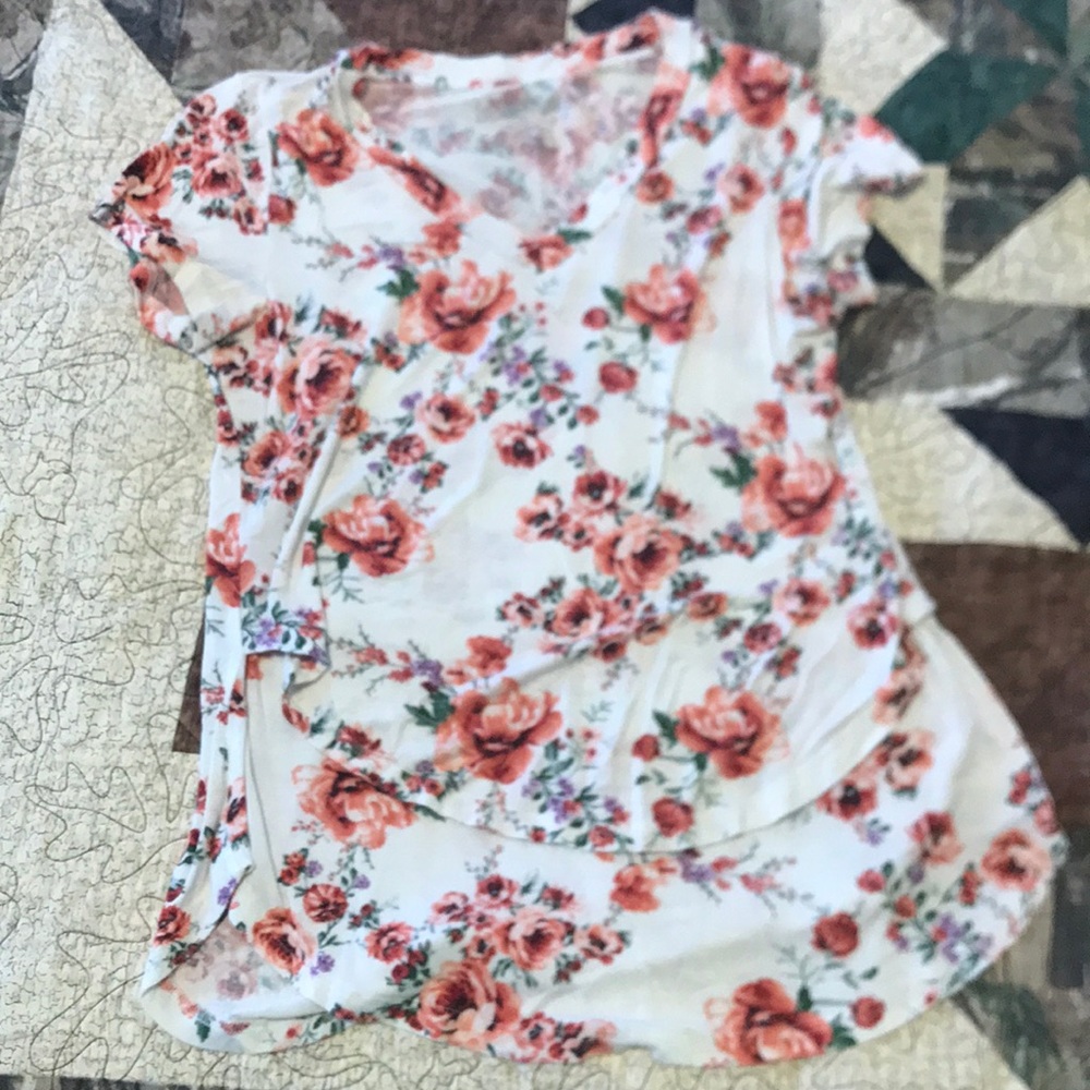 Latched Mama nursing top